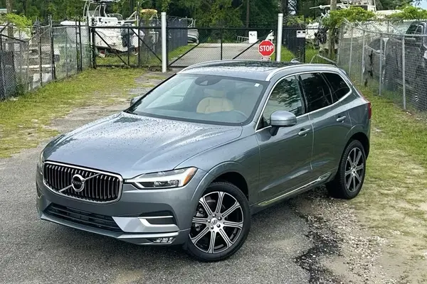 2021 VOLVO XC60