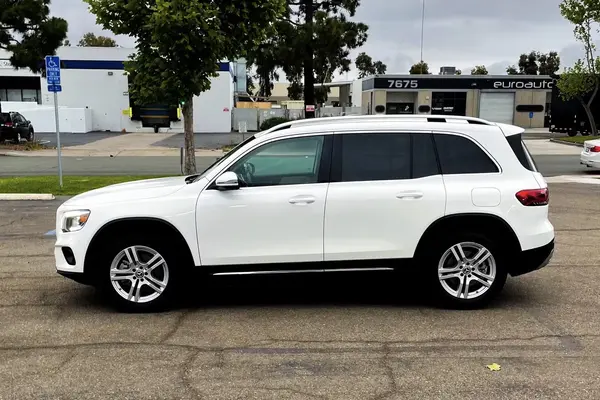 2021 MERCEDES-BENZ GLB-Class