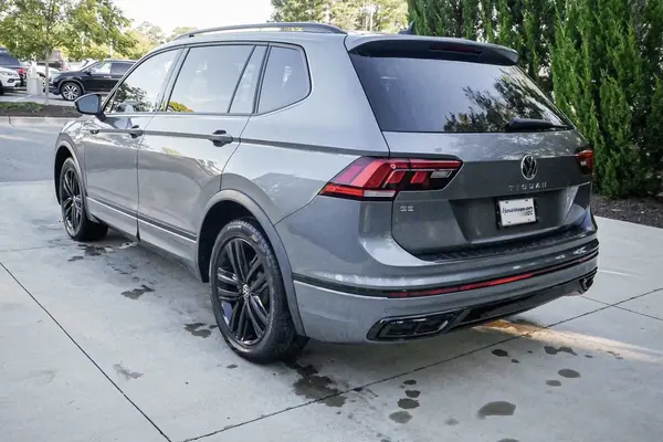 2022 VOLKSWAGEN Tiguan