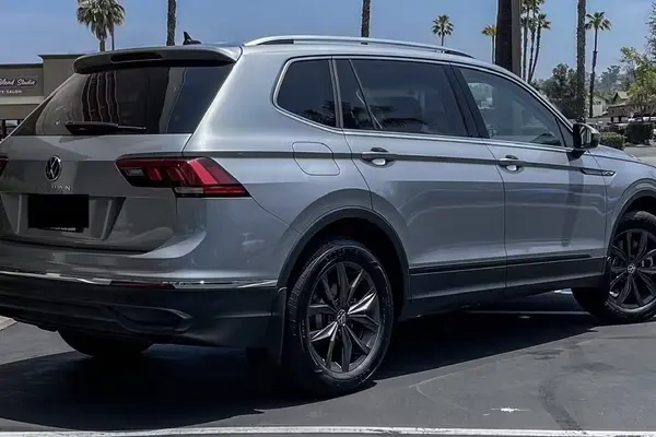 2023 VOLKSWAGEN Tiguan